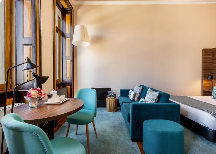 Well-maintained Air Conditioned In Porto