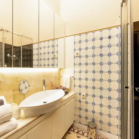 Appartement Well-maintained Air Conditioned In Porto